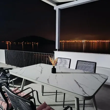 D-sunrise Apartamento Kali